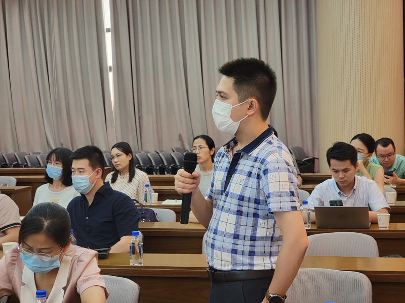 参会人员互动答疑.jpg